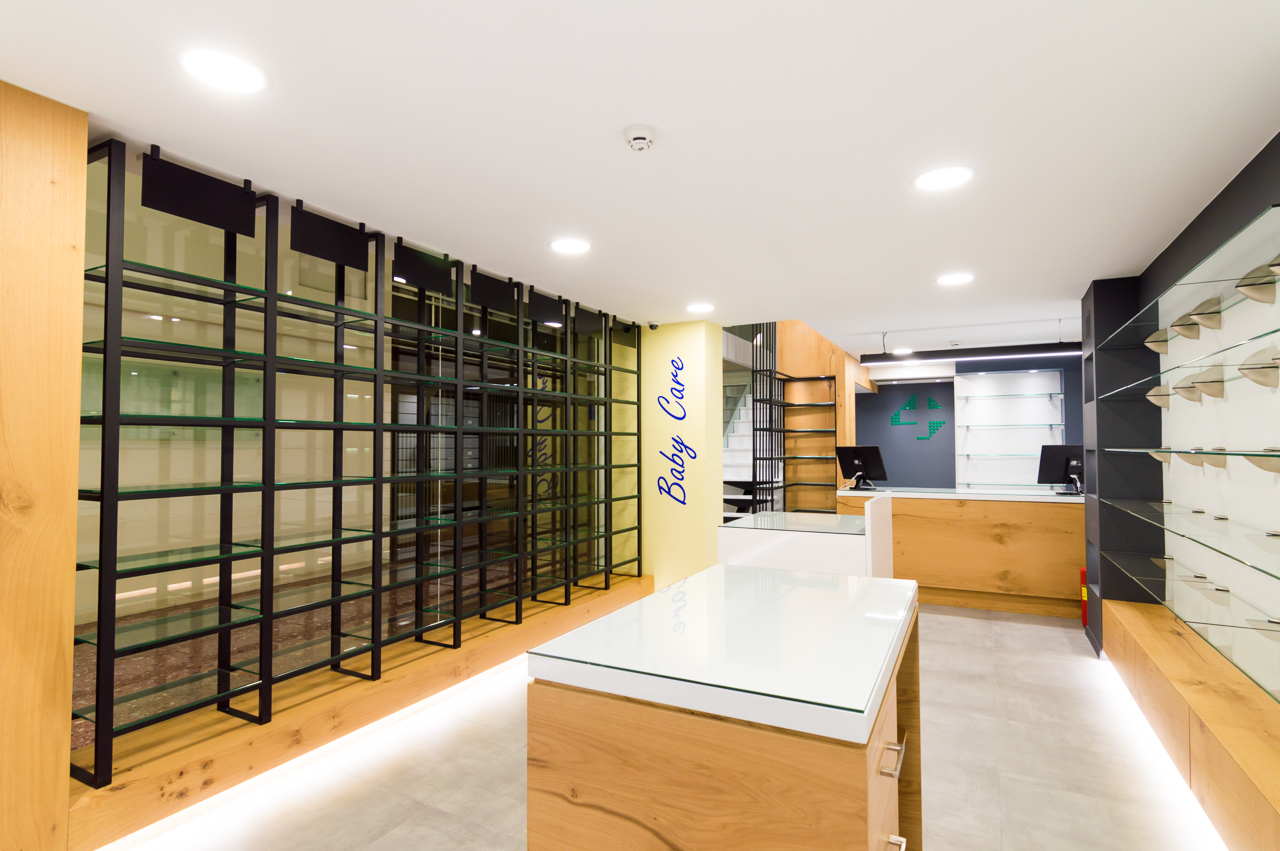 Pharmacy Toloudis 08